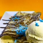 Crepes con nata y helado