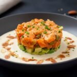 Tartar de salmon y ajo blanco